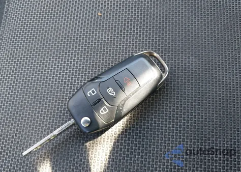 2021 Ford Transit Connect Xl z USA, uszkodzony, nr VIN NM0LS7E28M1493143